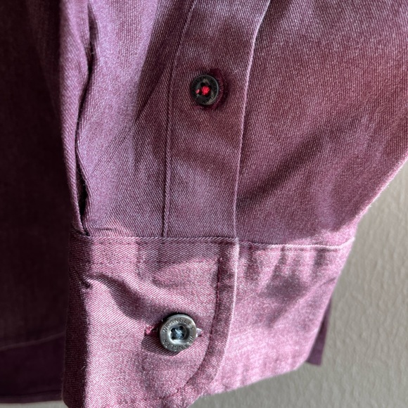 Wrangler button down shirt - Picture 6 of 8